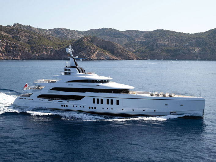 Benetti-FB276-MY-Metis-img-couv-essai-portfolio-yachts-france-173